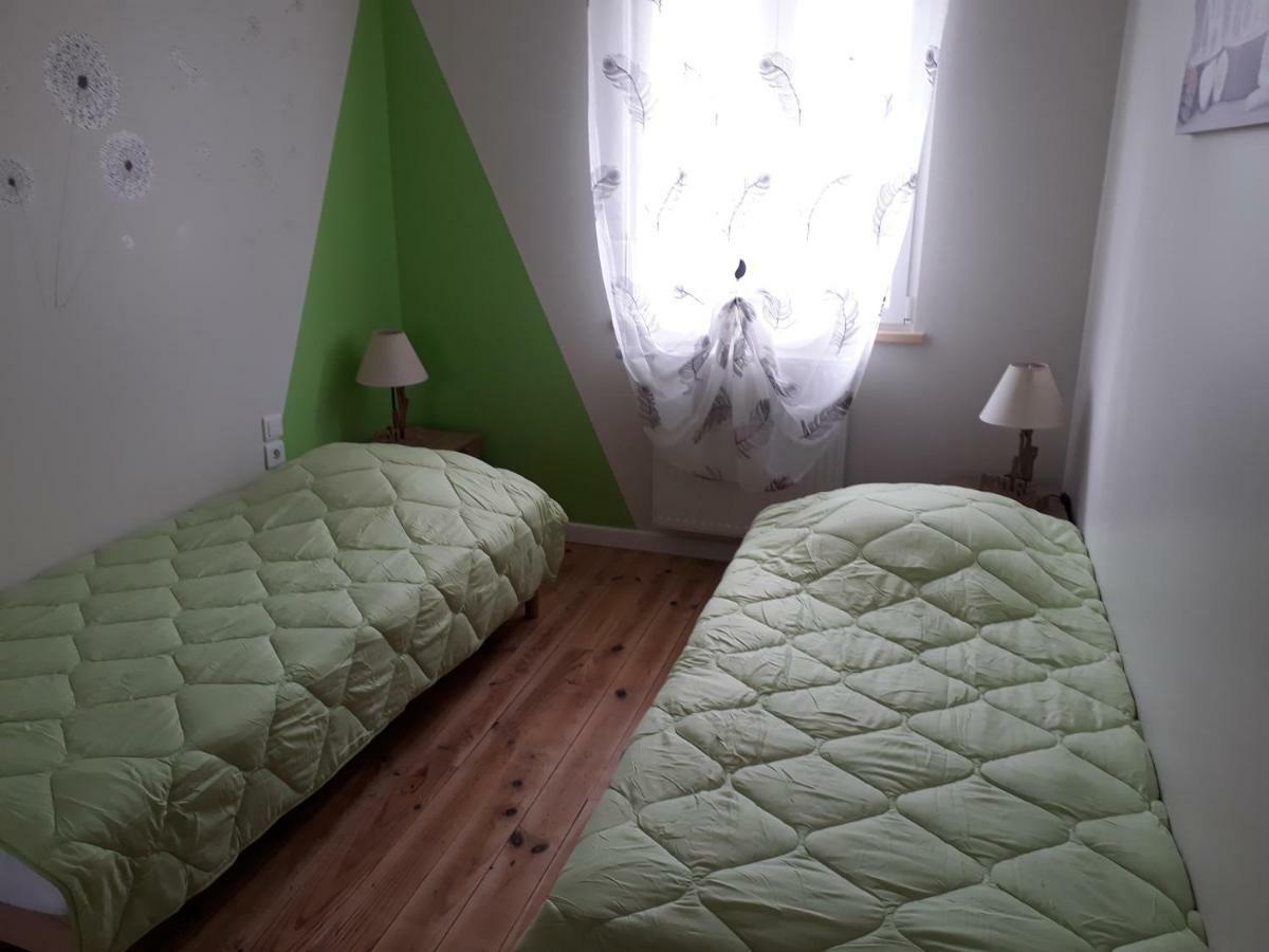 Gite " Le Vieux Noyer" Liesville-sur-Douve Екстериор снимка