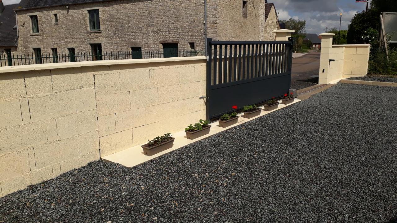Gite " Le Vieux Noyer" Liesville-sur-Douve Екстериор снимка